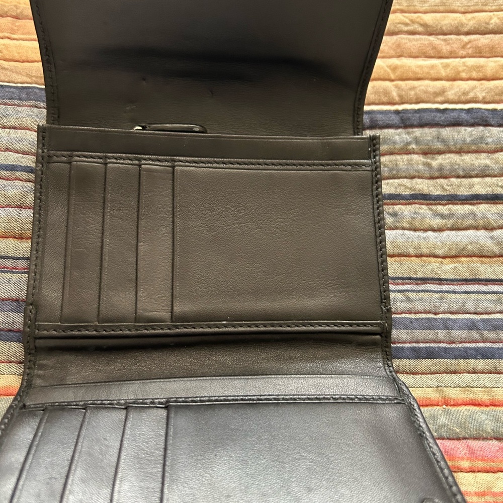 Monogram compact wallet - Picture 7 of 7